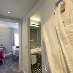 Le Mareuil 4* Paryż