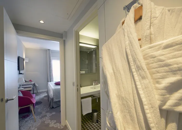 Le Mareuil 4* Parigi