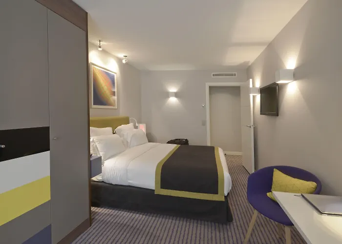 Le Mareuil Отель 4*