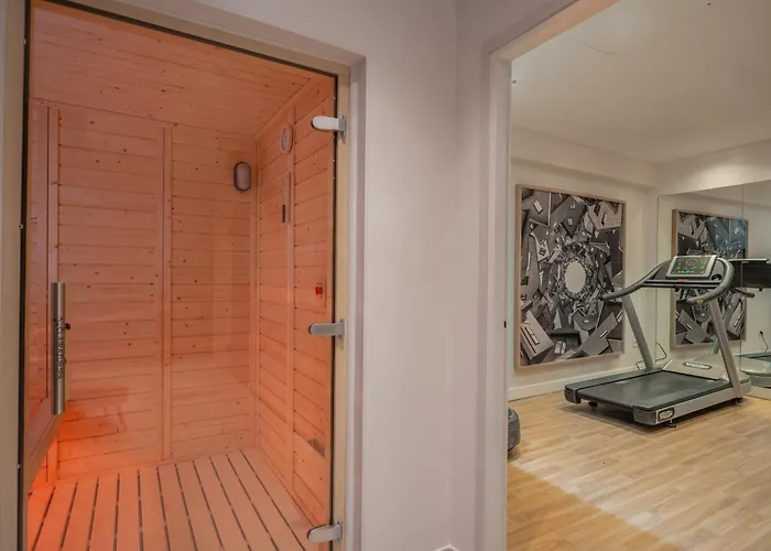 Le Mareuil Отель 4*